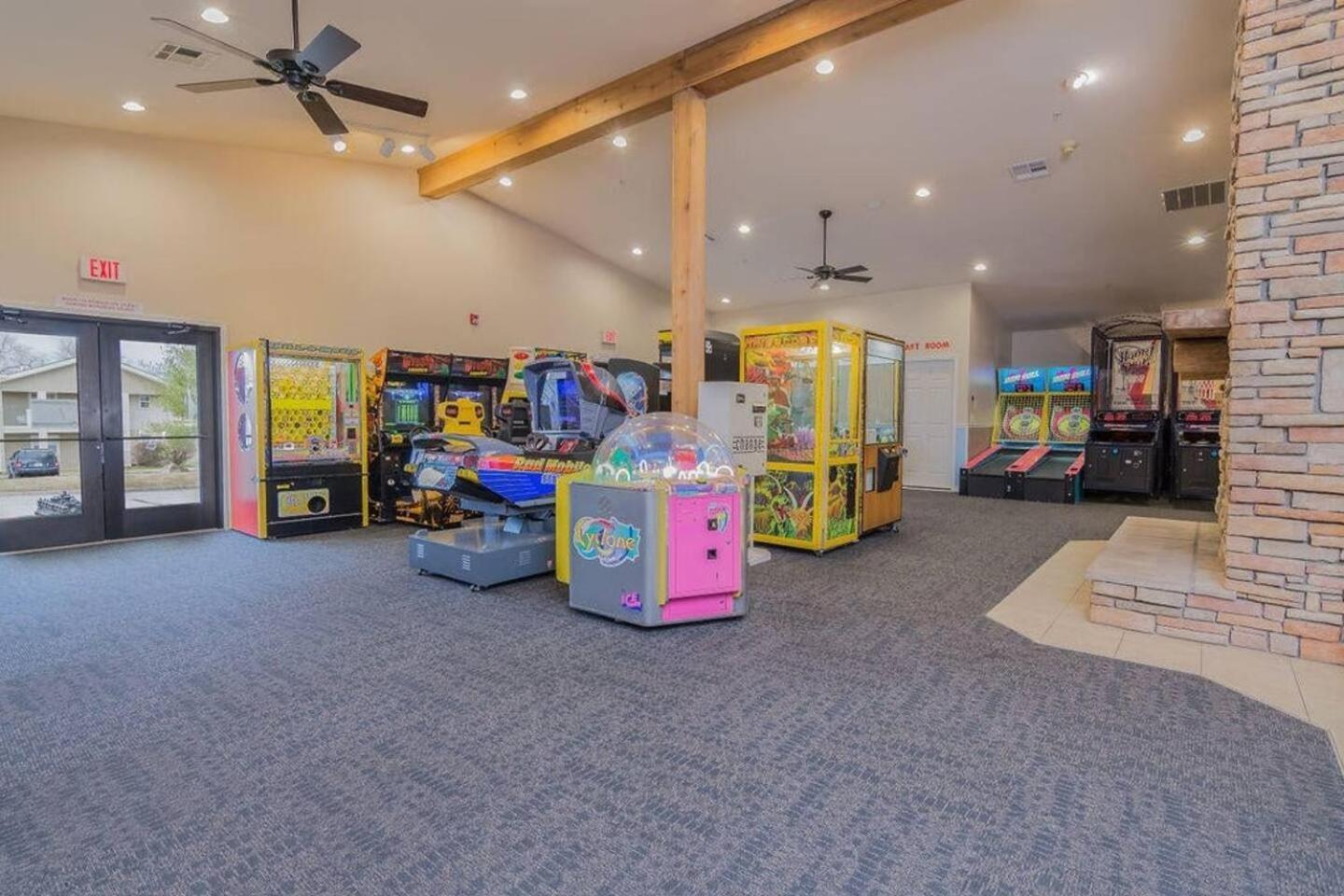 Retreat @ The Hills W/ Pets And Game Room Μπράνσον Εξωτερικό φωτογραφία